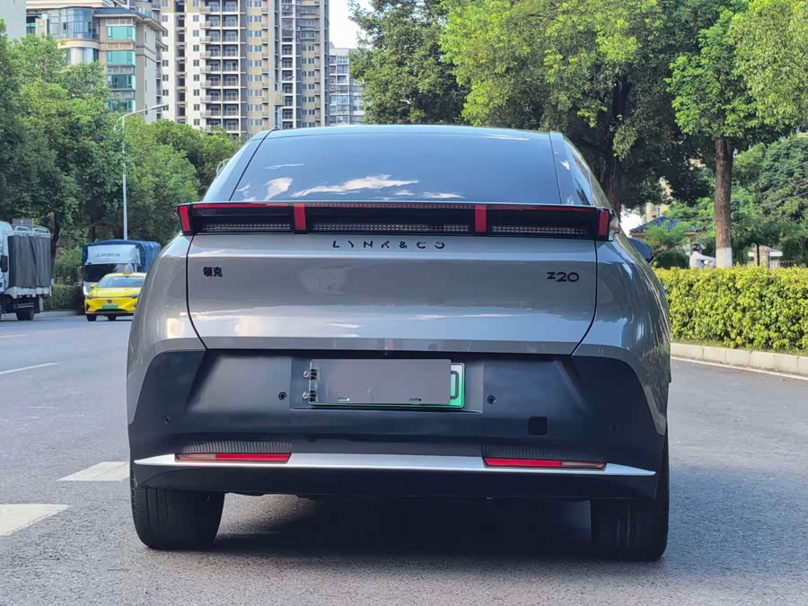 Lynk & Co Z20 2025 530km RWD Max - zdjęcie 17