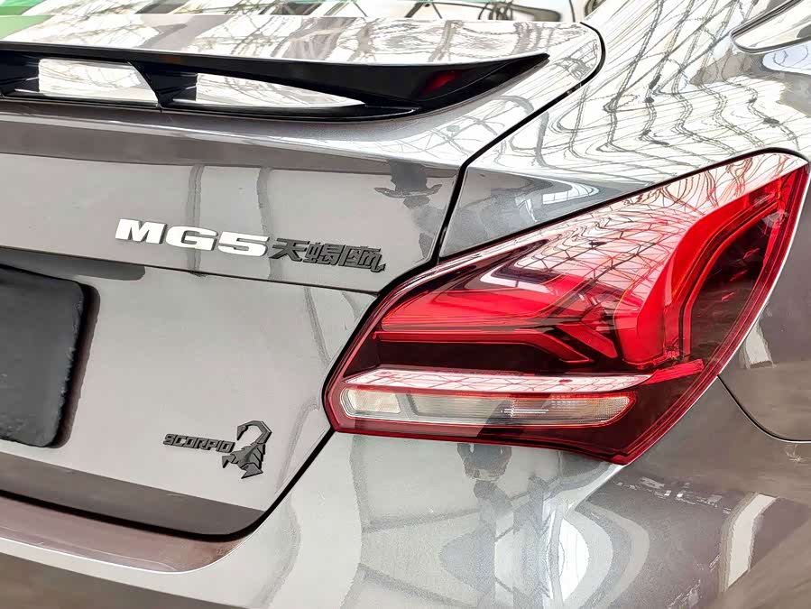 MG5 Scorpio 2022 1.5T Luxury - zdjęcie 17