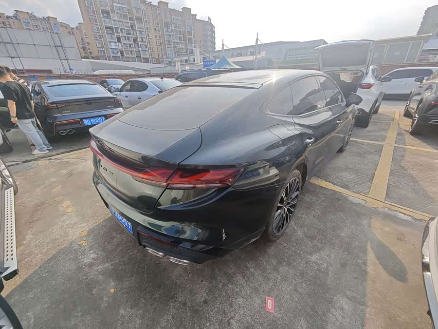 MG7 2023 1.5T DCT Elegant Version - zdjęcie 16