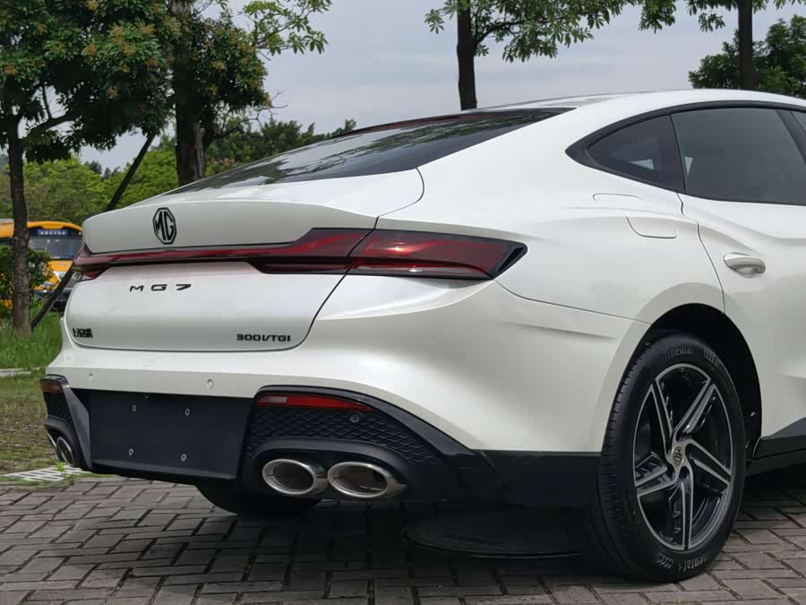 MG7 2025 1.5T 300 DCT Luxury - zdjęcie 12