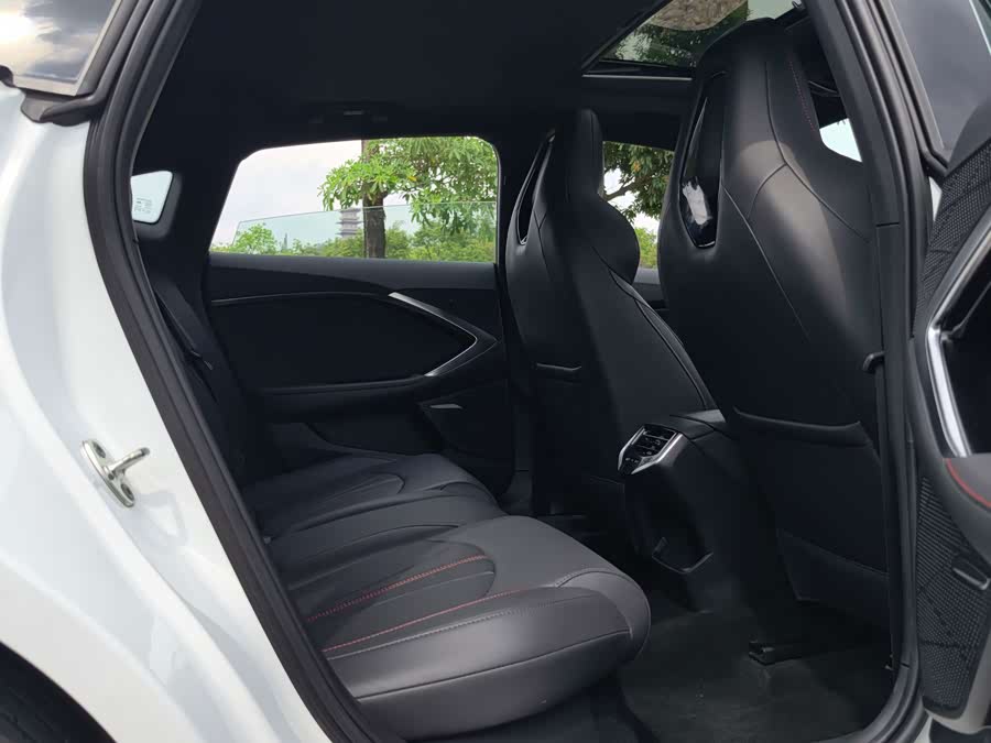 MG7 2025 1.5T 300 DCT Luxury - zdjęcie 16