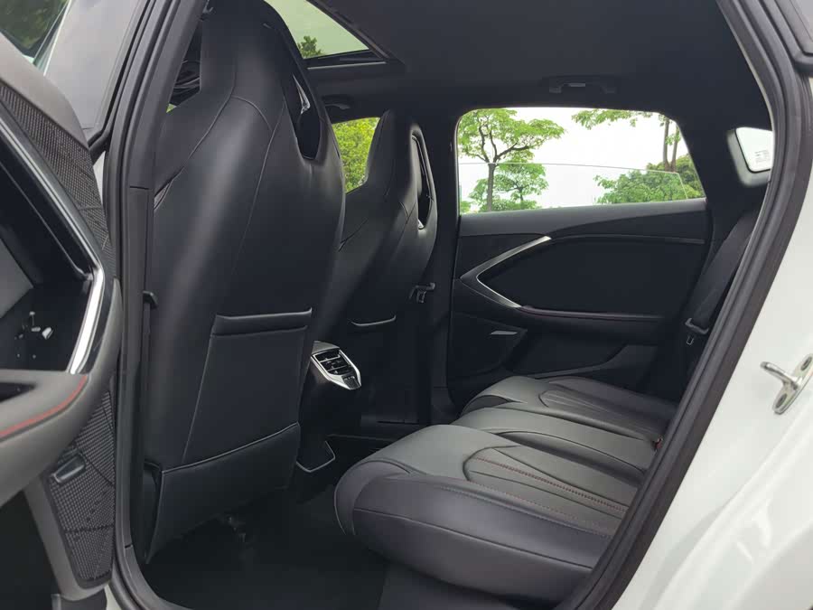 MG7 2025 1.5T 300 DCT Luxury - zdjęcie 9