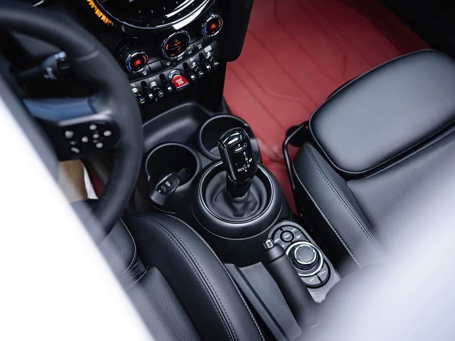 MINI 2023 1.5T COOPER Artist - zdjęcie 15