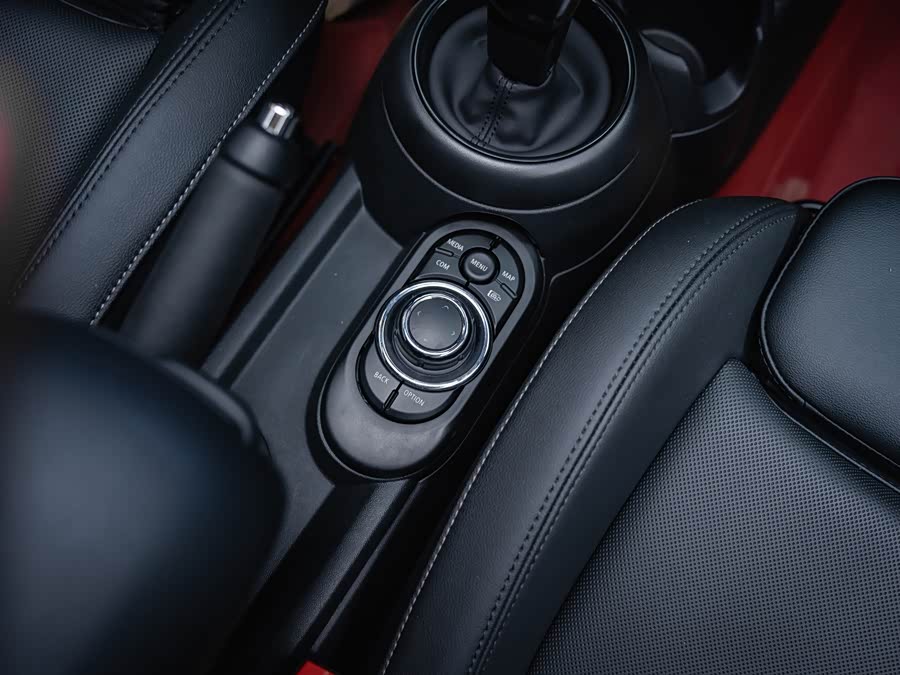 MINI 2023 1.5T COOPER Artist - zdjęcie 17