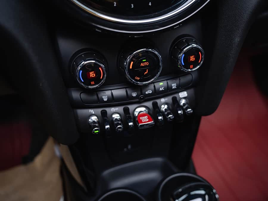 MINI 2023 1.5T COOPER Artist - zdjęcie 18