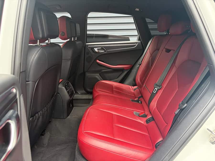 Macan 2.0T - zdjęcie 11