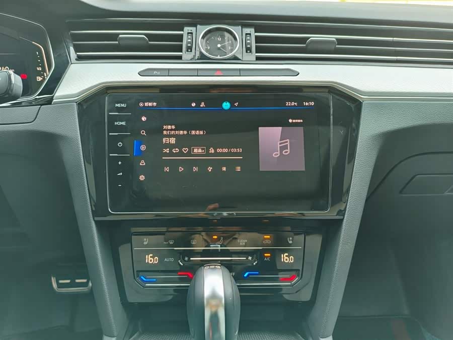 Magotan 2023 2 Million Units Commemorative Edition 330TSI DSG Luxury Type - zdjęcie 10