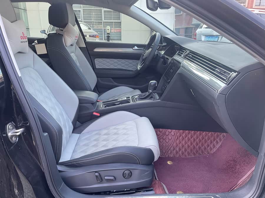 Magotan 2023 2.0T 330TSI DSG Leading - zdjęcie 9