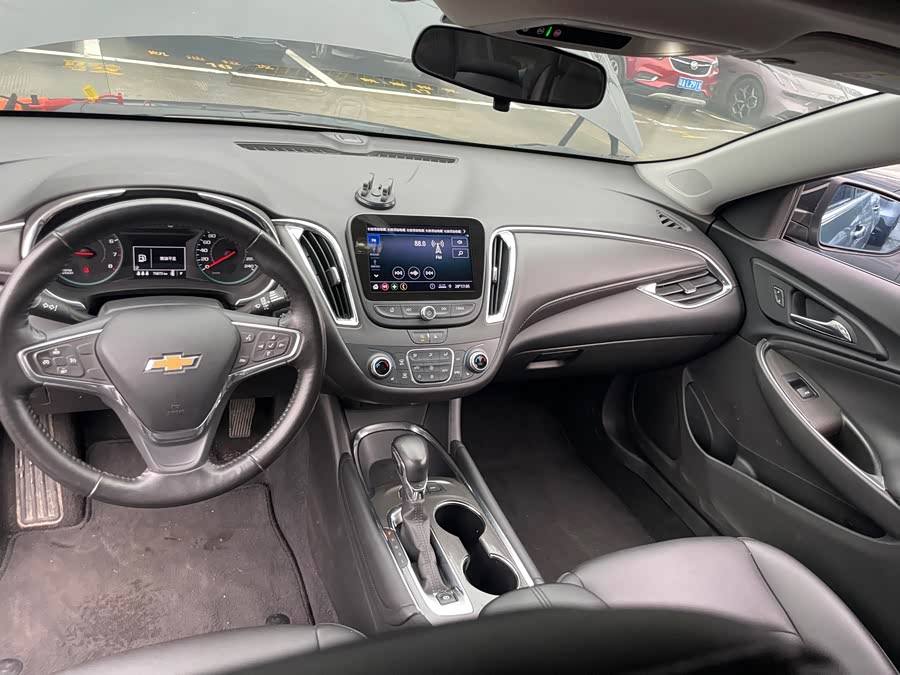 Malibu XL 2022 535T Auto Sport - zdjęcie 4