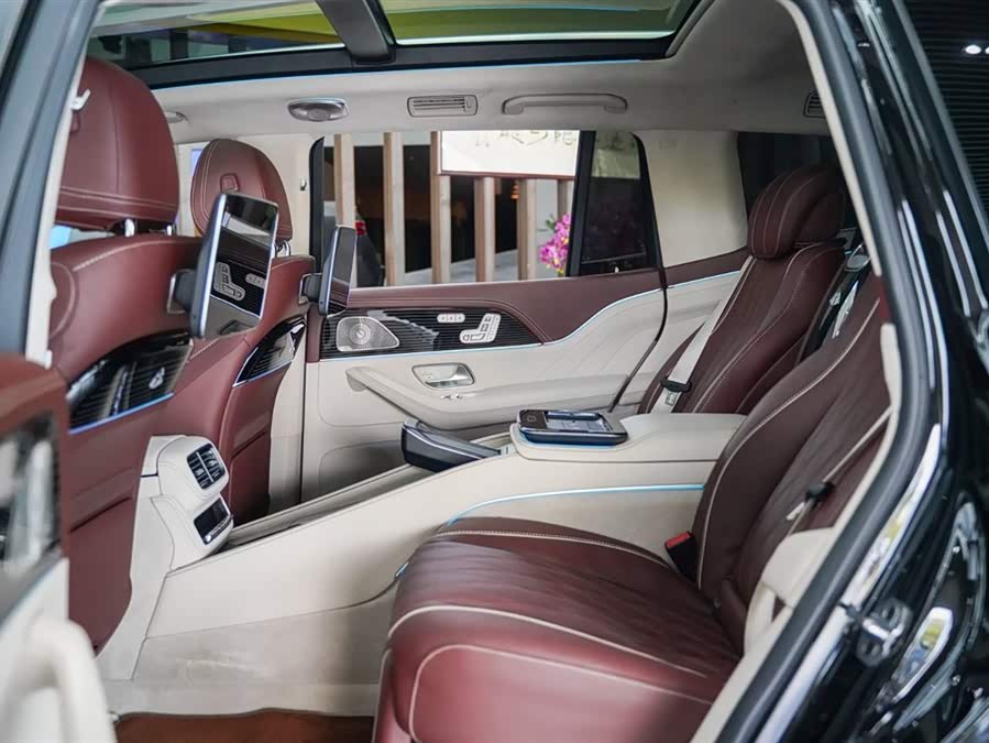 Maybach GLS 2024 GLS 600 4MATIC Luxury - zdjęcie 3