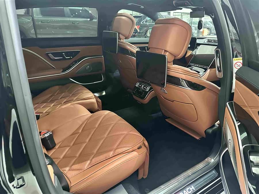 Maybach S-Class 2023 S 480 4MATIC - zdjęcie 16