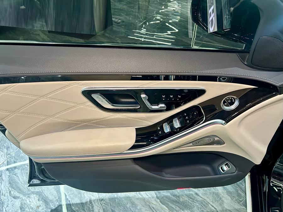 Maybach S-Class 2024 S 480 4MATIC - zdjęcie 20