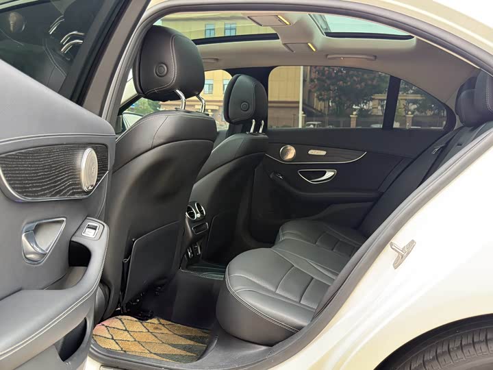 Mercedes-Benz C-Class 2021 C 260 L Sport Edition - zdjęcie 14