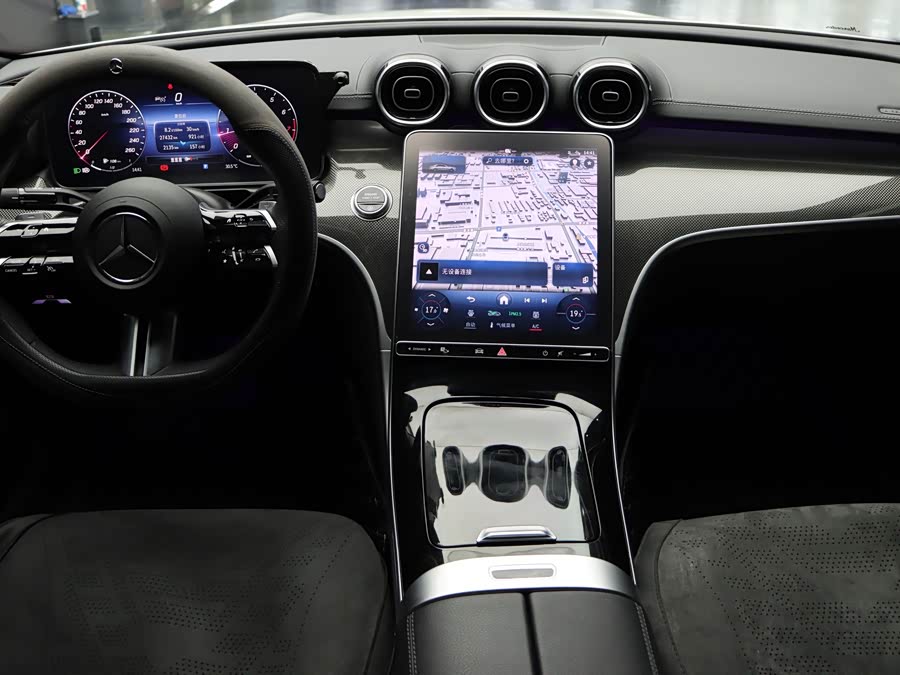 Mercedes-Benz C-Class 2023 C 200 L Sport Edition - zdjęcie 12