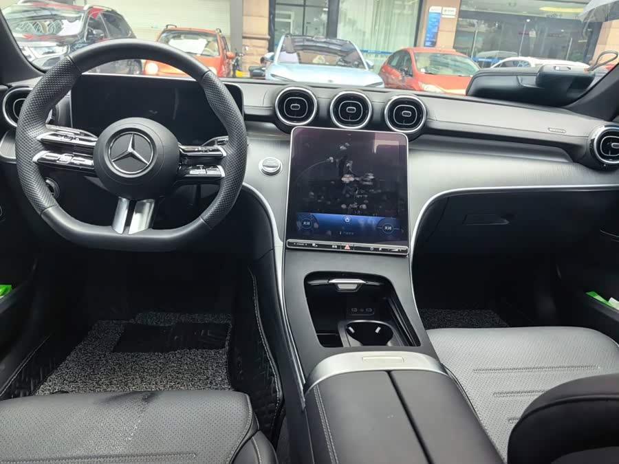Mercedes-Benz C-Class 2023 C 200 L Sport Edition - zdjęcie 10