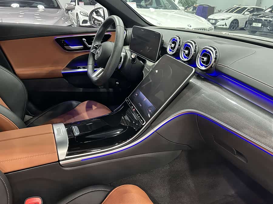 Mercedes-Benz C-Class 2023 C 260 L Sport Edition - zdjęcie 11