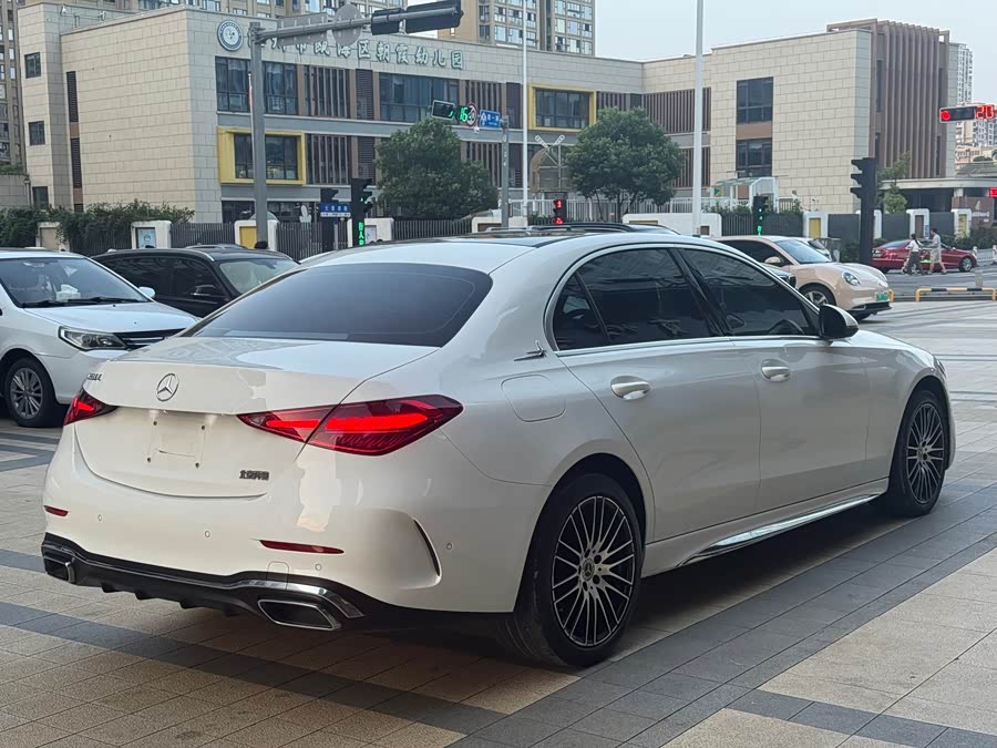 Mercedes-Benz C-Class 2023 C 260 L Sport Edition - zdjęcie 14