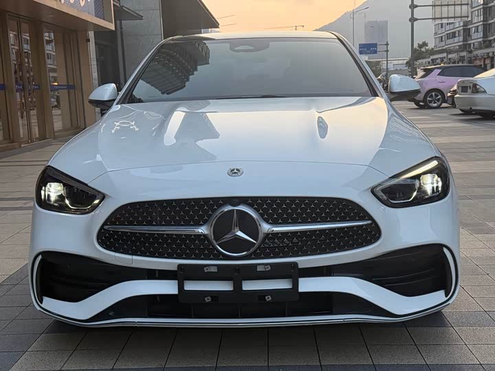 Mercedes-Benz C-Class 2023 C 260 L Sport Edition - zdjęcie 16