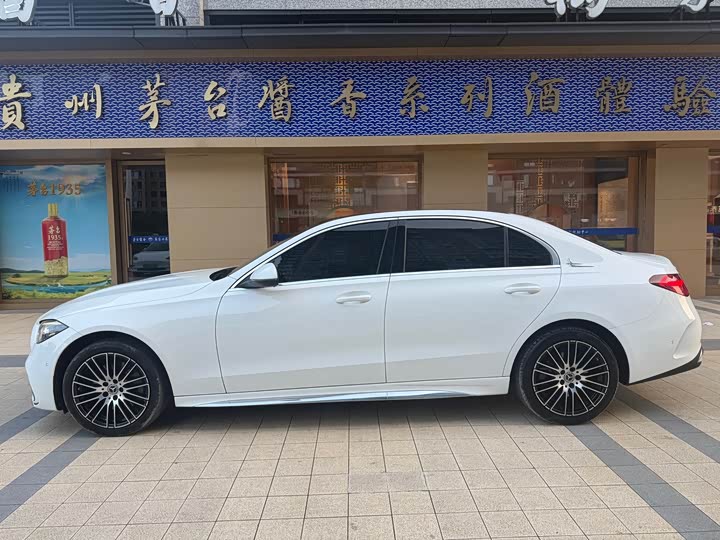 Mercedes-Benz C-Class 2023 C 260 L Sport Edition - zdjęcie 18