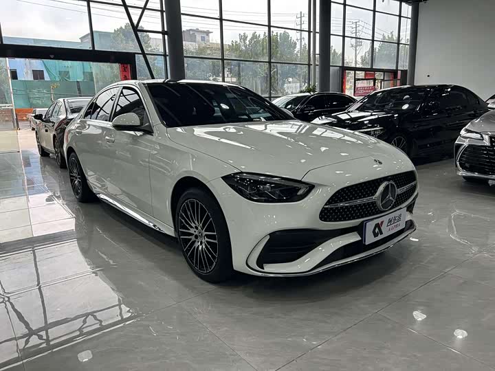 Mercedes-Benz C-Class 2023 C 260 L Sport Edition - zdjęcie 19