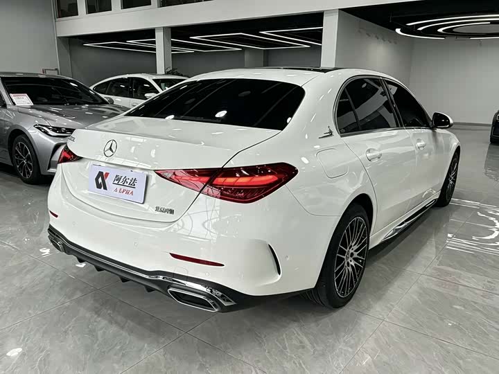Mercedes-Benz C-Class 2023 C 260 L Sport Edition - zdjęcie 20