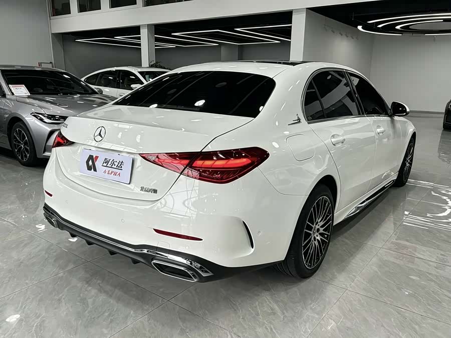 Mercedes-Benz C-Class 2023 C 260 L Sport Edition - zdjęcie 4