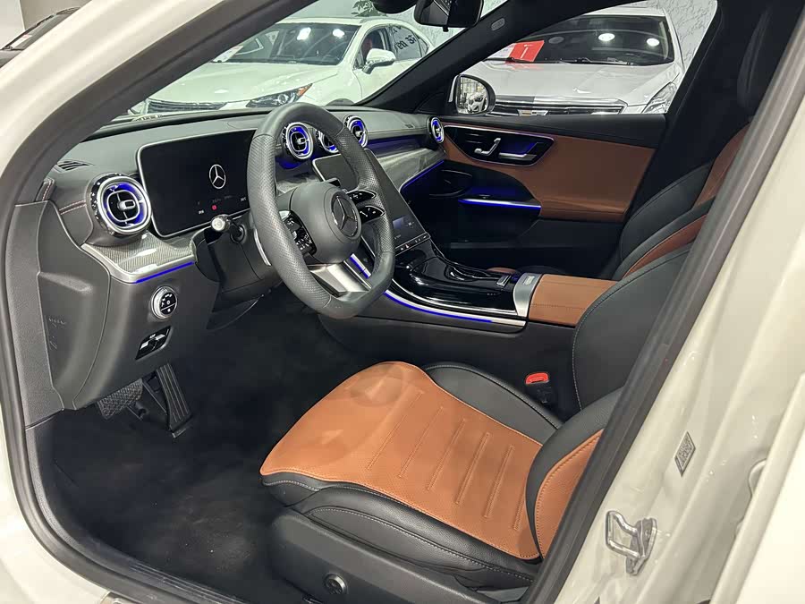 Mercedes-Benz C-Class 2023 C 260 L Sport Edition - zdjęcie 7