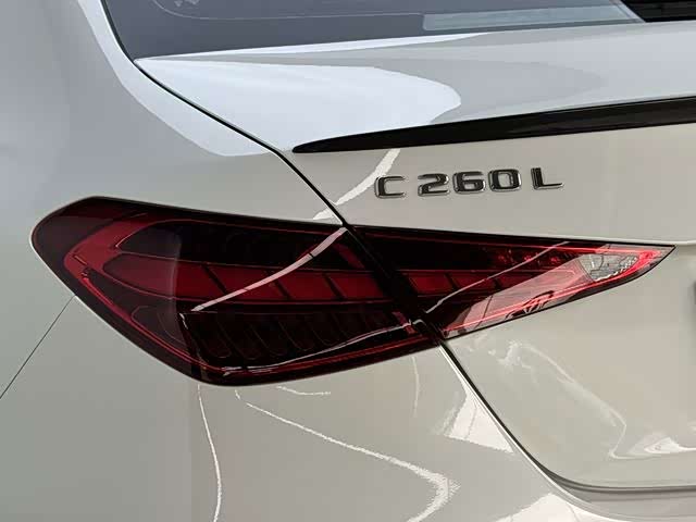 Mercedes-Benz C-Class 2024 C 260 L Haoye Sports Edition - zdjęcie 19