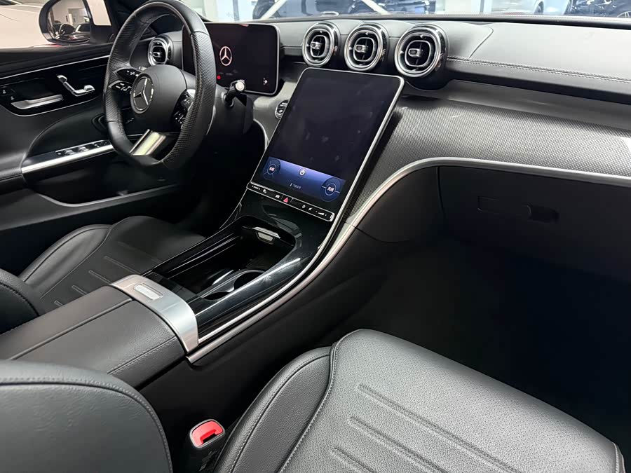 Mercedes-Benz C-Class 2024 C 260 L Sport - zdjęcie 12