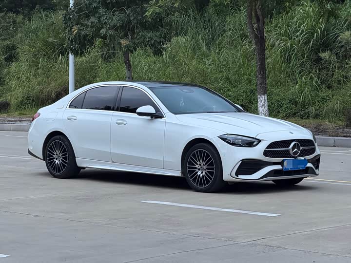 Mercedes-Benz C-Class 2025 C 260 L Sport Edition - zdjęcie 13