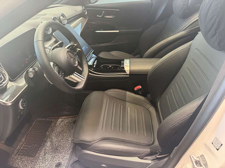 Mercedes-Benz C-Class 2025 C 260 L Sport Edition - zdjęcie 8