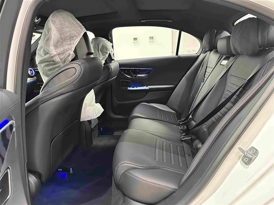 Mercedes-Benz C-Class 2025 Facelift C 260 L Sport Edition - zdjęcie 19