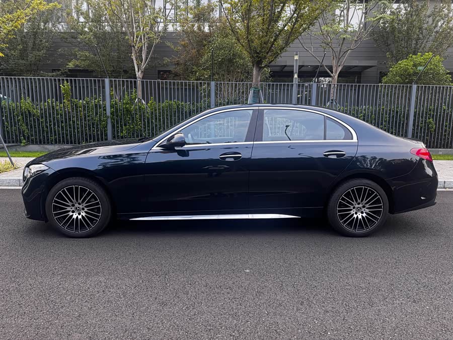 Mercedes-Benz C-Class 2026 C 260 L Sport Edition - zdjęcie 3