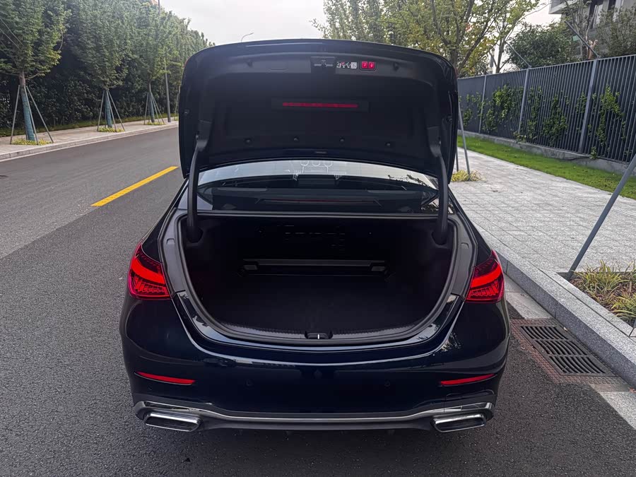 Mercedes-Benz C-Class 2026 C 260 L Sport Edition - zdjęcie 10
