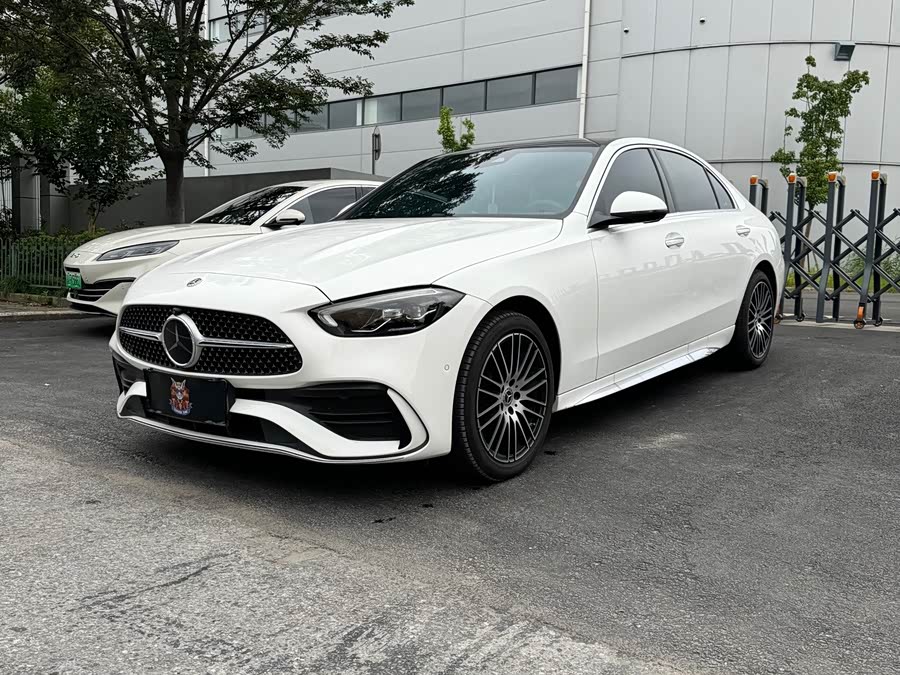 Mercedes-Benz C-Class 2026 C 260 L Sport Special Edition - zdjęcie 1