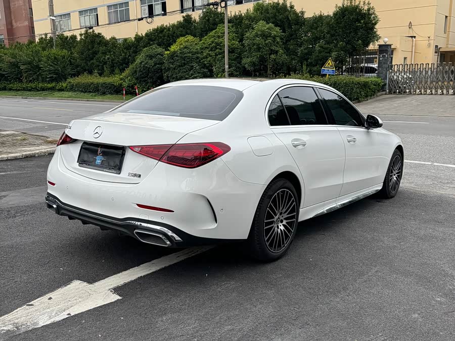 Mercedes-Benz C-Class 2026 C 260 L Sport Special Edition - zdjęcie 14