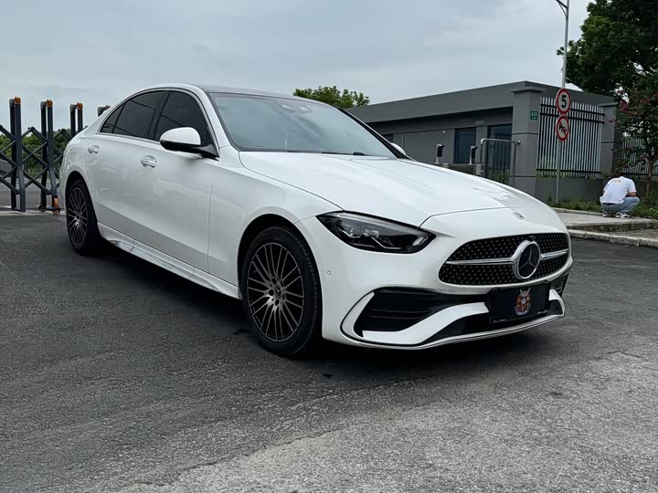 Mercedes-Benz C-Class 2026 C 260 L Sport Special Edition - zdjęcie 19
