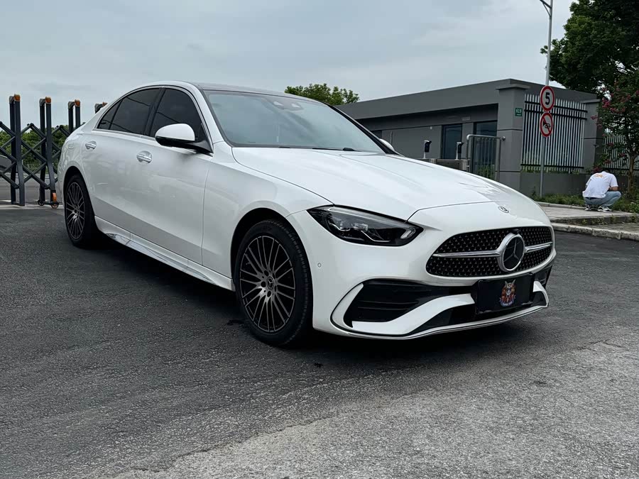 Mercedes-Benz C-Class 2026 C 260 L Sport Special Edition - zdjęcie 3