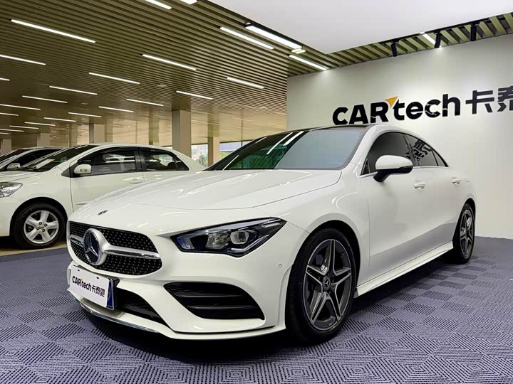 Mercedes-Benz CLA 200 4MATIC - zdjęcie 15