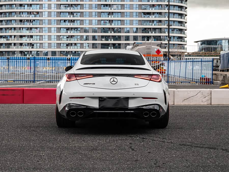 Mercedes-Benz CLE AMG 2024 AMG CLE 53 4MATIC+ Coupe - zdjęcie 3