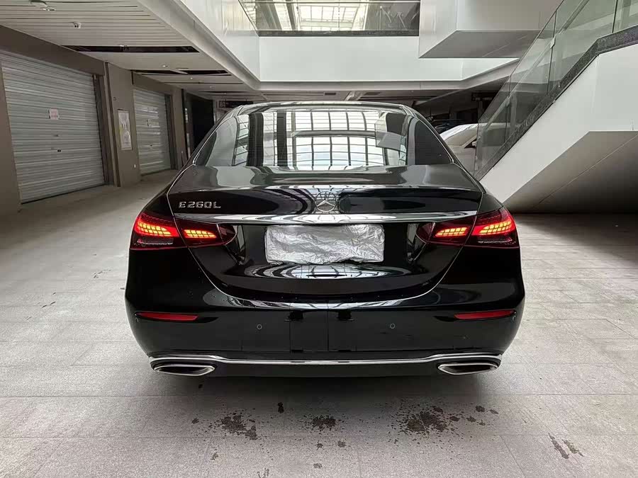 Mercedes-Benz E-Class 2023 E 260 L Sport - zdjęcie 3