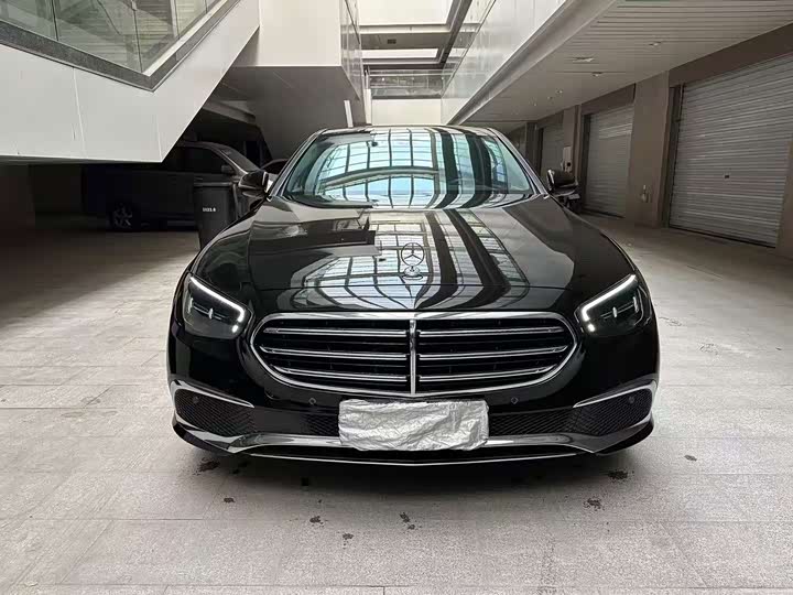 Mercedes-Benz E-Class 2023 E 260 L Sport - zdjęcie 10