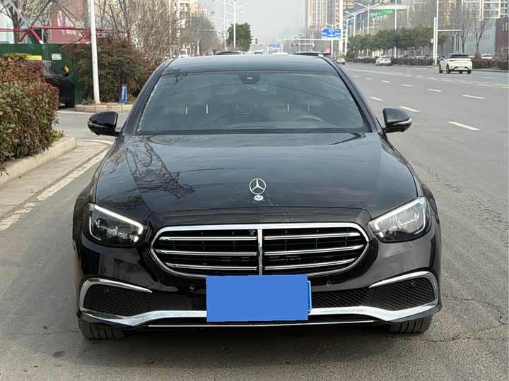 Mercedes-Benz E-Class 2023 E 300 L Luxury - zdjęcie 12