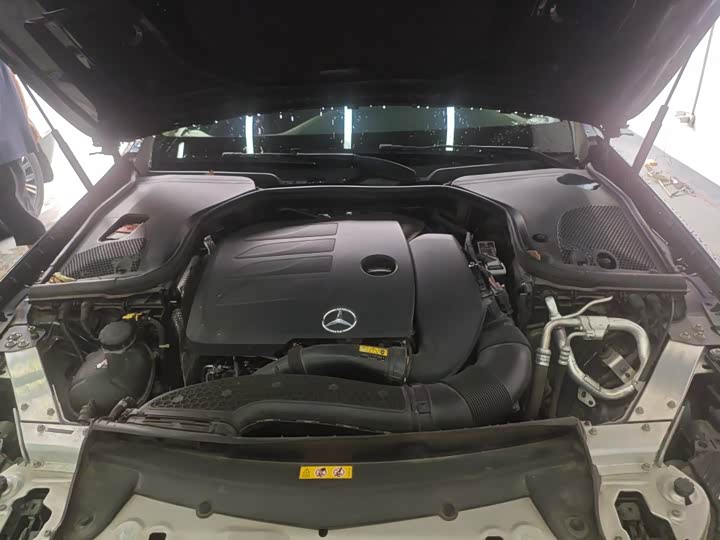 Mercedes-Benz E-Class 2023 E 300 L Luxury - zdjęcie 18