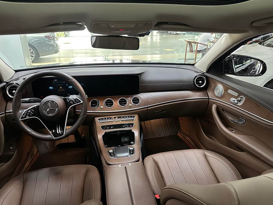 Mercedes-Benz E-Class 2023 E 300 L Luxury - zdjęcie 6