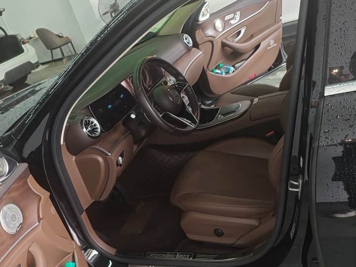 Mercedes-Benz E-Class 2023 E 300 L Luxury - zdjęcie 6