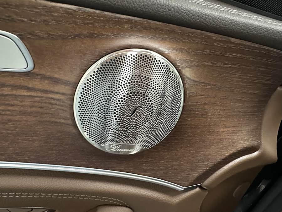 Mercedes-Benz E-Class 2023 E 300 L Luxury - zdjęcie 9
