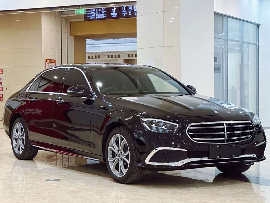 Mercedes-Benz E-Class 2023 E 300 L Sport Luxury - zdjęcie 4