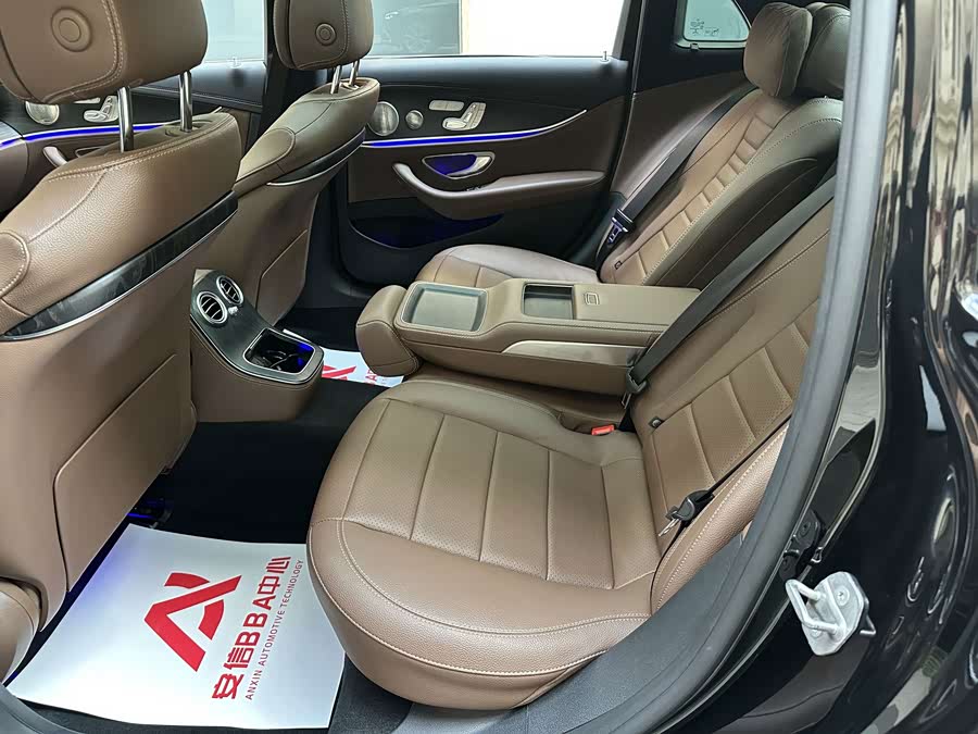 Mercedes-Benz E-Class 2023 E 300 L Sport Luxury - zdjęcie 10