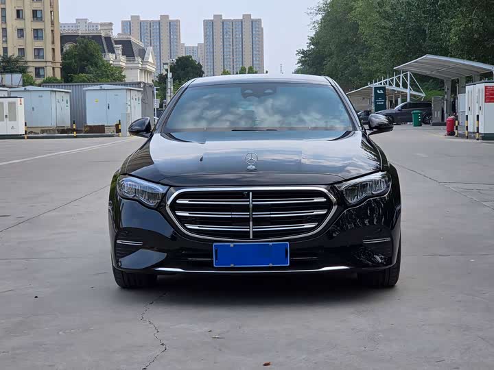 Mercedes-Benz E-Class 2024 E 300 L Fashion Edition - zdjęcie 20